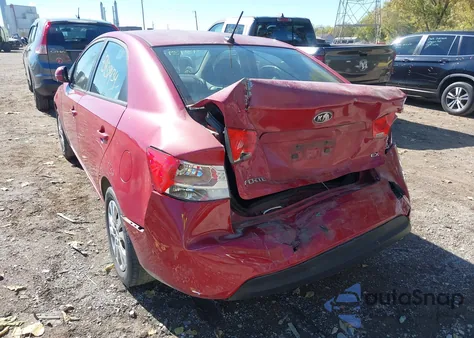 2013 Kia Forte Ex z USA, uszkodzony, nr VIN KNAFU4A29D5732705